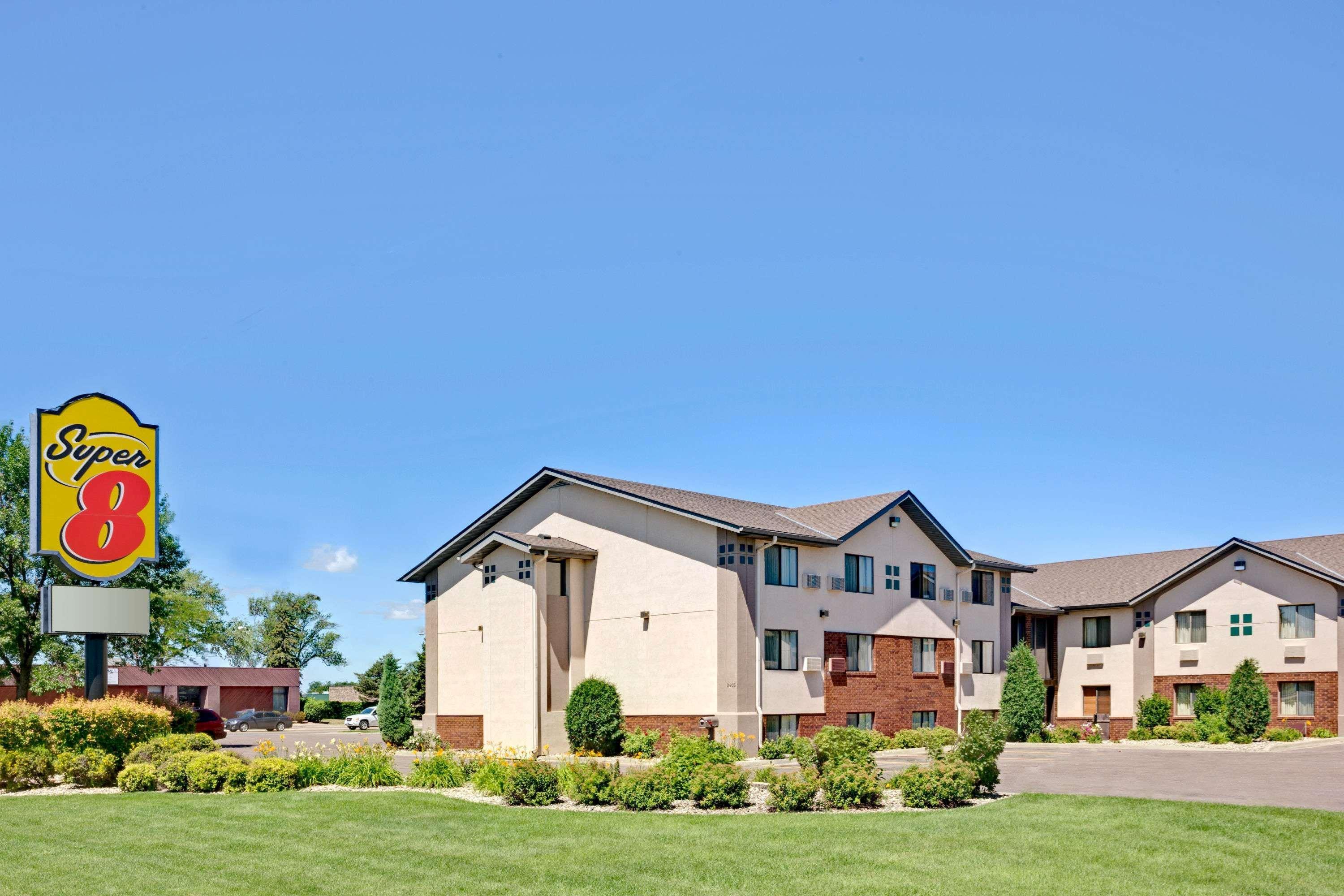 Super 8 By Wyndham Aberdeen East Екстер'єр фото